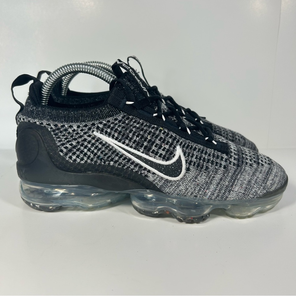 Nike Air Vapormax 2021 FK Flyknit Oreo Black Shoes DH4088-003; Women’s size 7.5